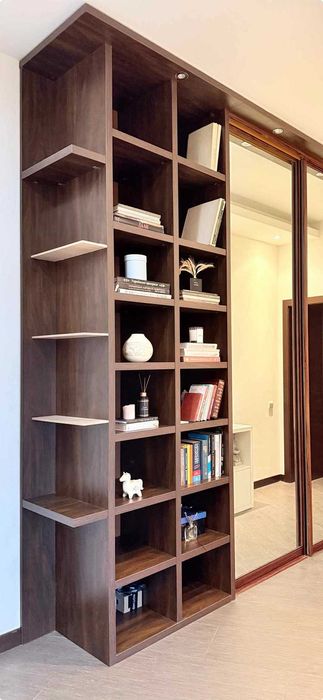 Чорновола 25, тиха, простора, затишна 2к, висота стелі 3м.