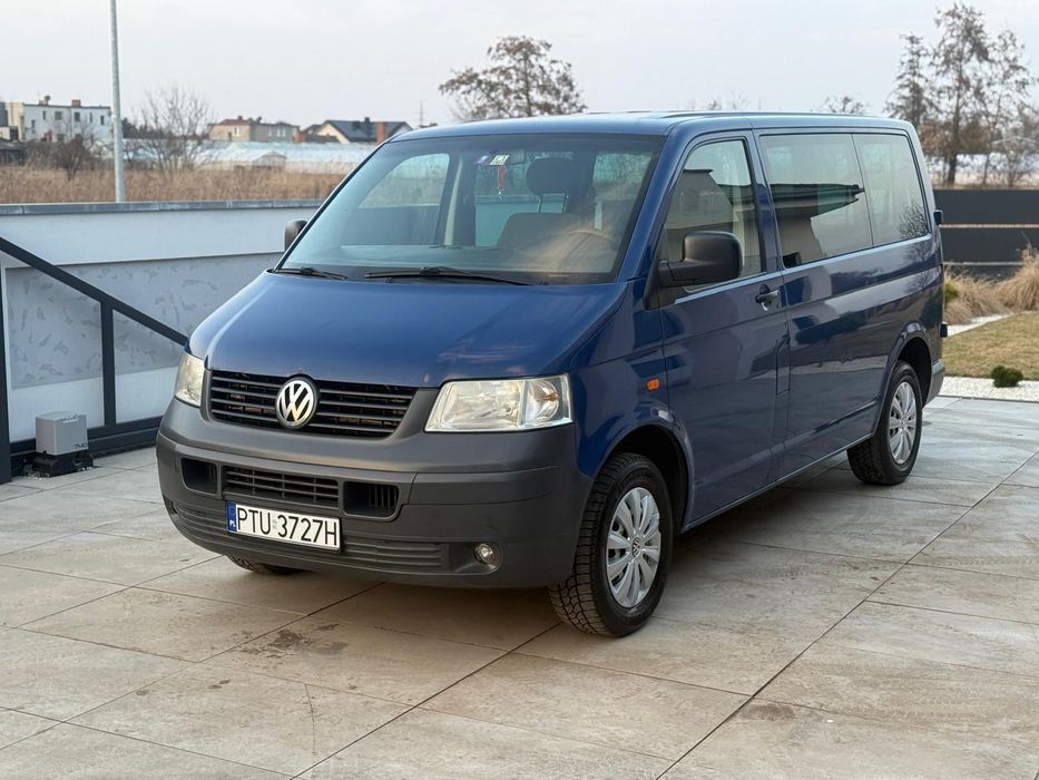 Volkswagen Transporter Volkswagen Transporter T5 Caravelle 2.5 TDI 130 KM, 9-osobowy, Webasto