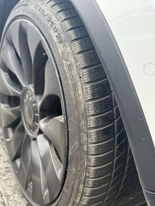 Tesla Y Performance 82 kWh Dual Motor