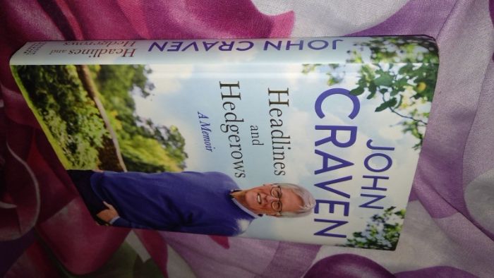 книга английский Headlines and Hedgerows John Craven A Memoir
