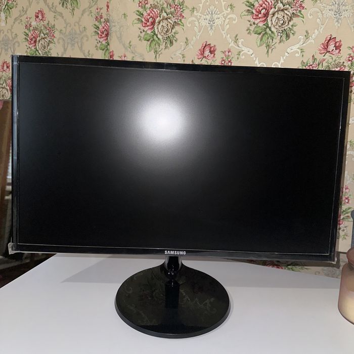 Монітор SAMSUNG S24F350FHI