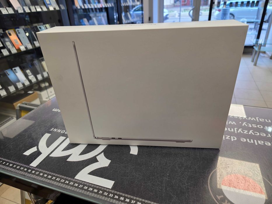 Macbook Air 13 2025/ Apple M4/ 16GB DDR5/ 256GB/ Silver/ GW12/ PLOMBA