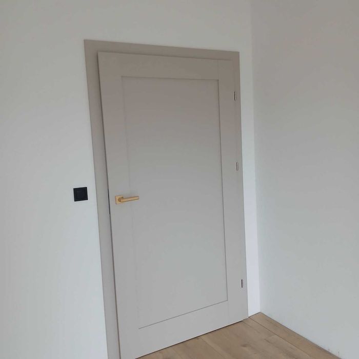 Drzwi wewnętrzne płycinowe na RAMIE DREWNIANEJ