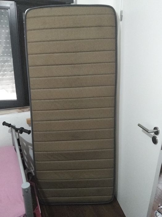 Vende-se colchão em muito bom estado