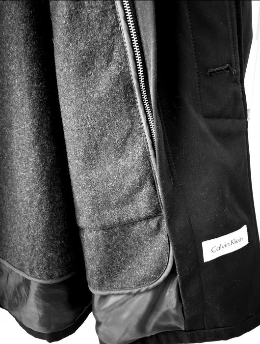 Płaszcz Calvin Klein - klasyczny, czarny, bardzo dobry stan.