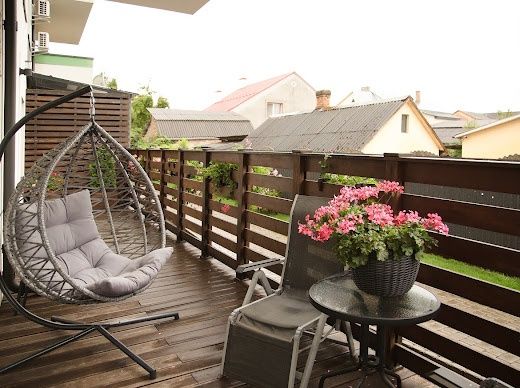 Продам квартиру  - 3 окремі кімнати + тераса  в клубному будинку