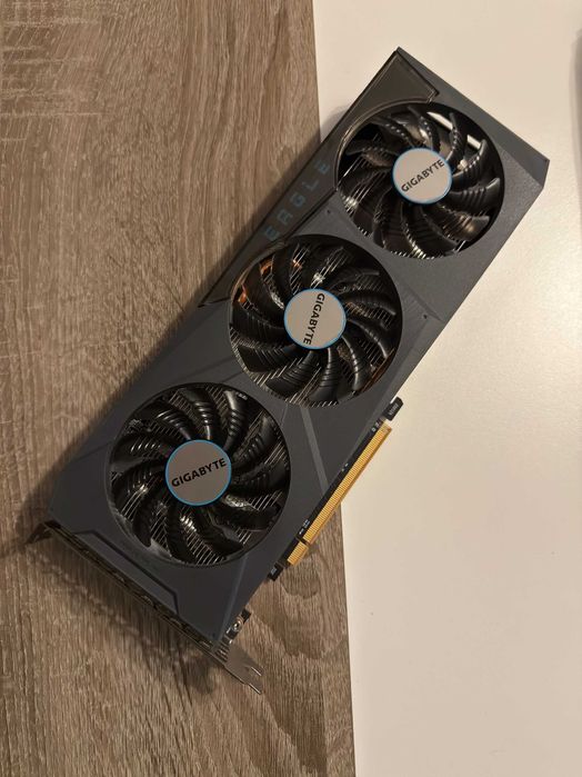 Gigabyte Radeon RX 6600 EAGLE 8GB GDDR6