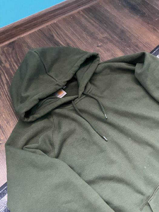 зелене худі carhartt