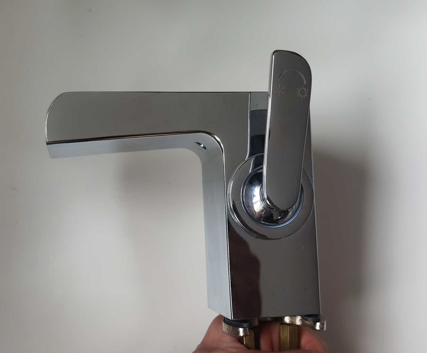 Baterie łazienkowe zestaw kaskadowy