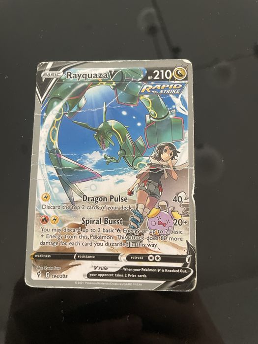 Carta pokemon rayquaza V