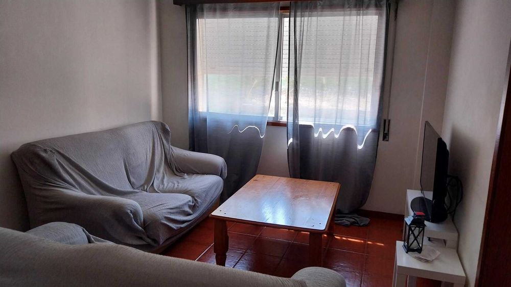 Arrenda se Quarto
