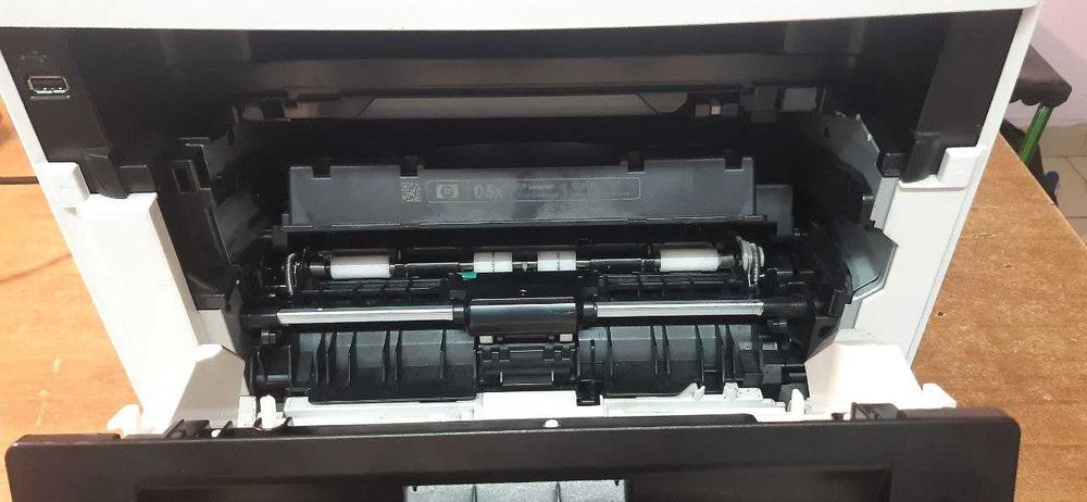 Canon MF411dw в ідеальному стані, зроблено повне ТО