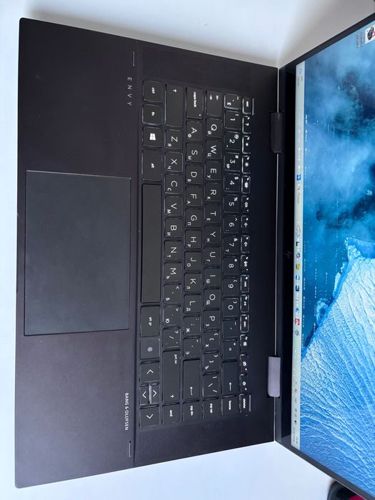 Ноутбук планшет hp 15m-eu touch IPS ssd b&o win11