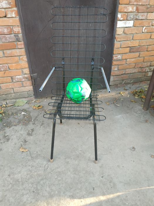 Продажа,Обмен,стулья металлические