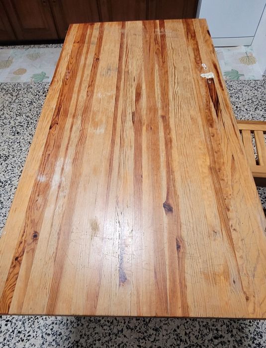 Mesa de cozinha e 4 cadeiras