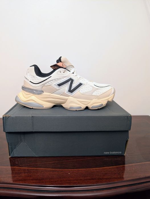 New Balance 9060 M