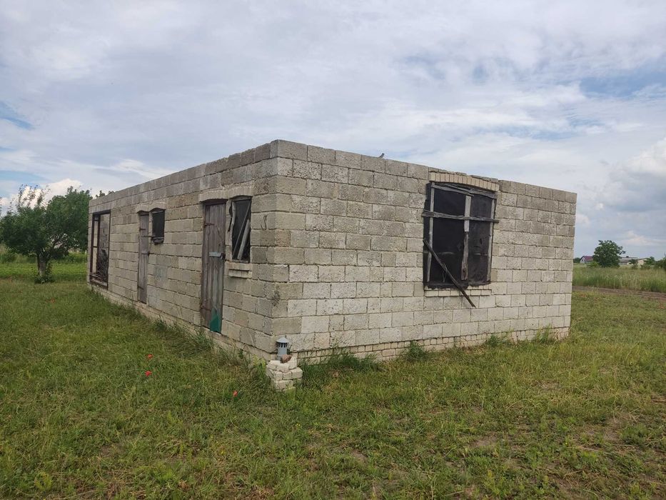 Цегляний будинок 9х11 м