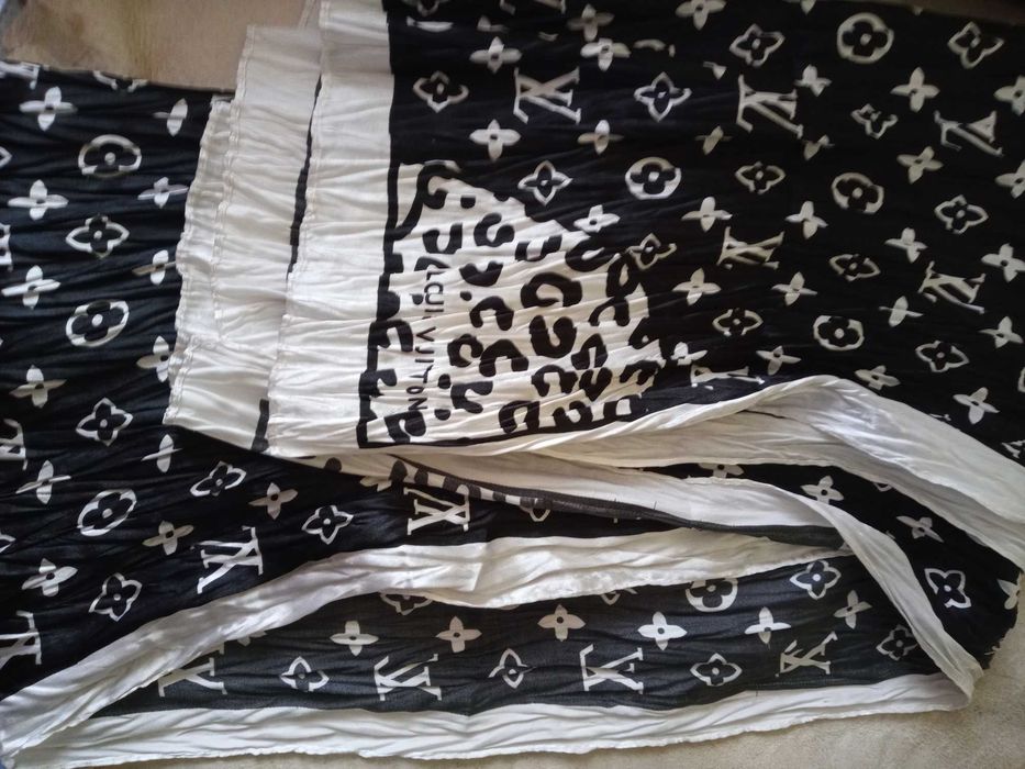 Szal , chusta Louis Vuitton
