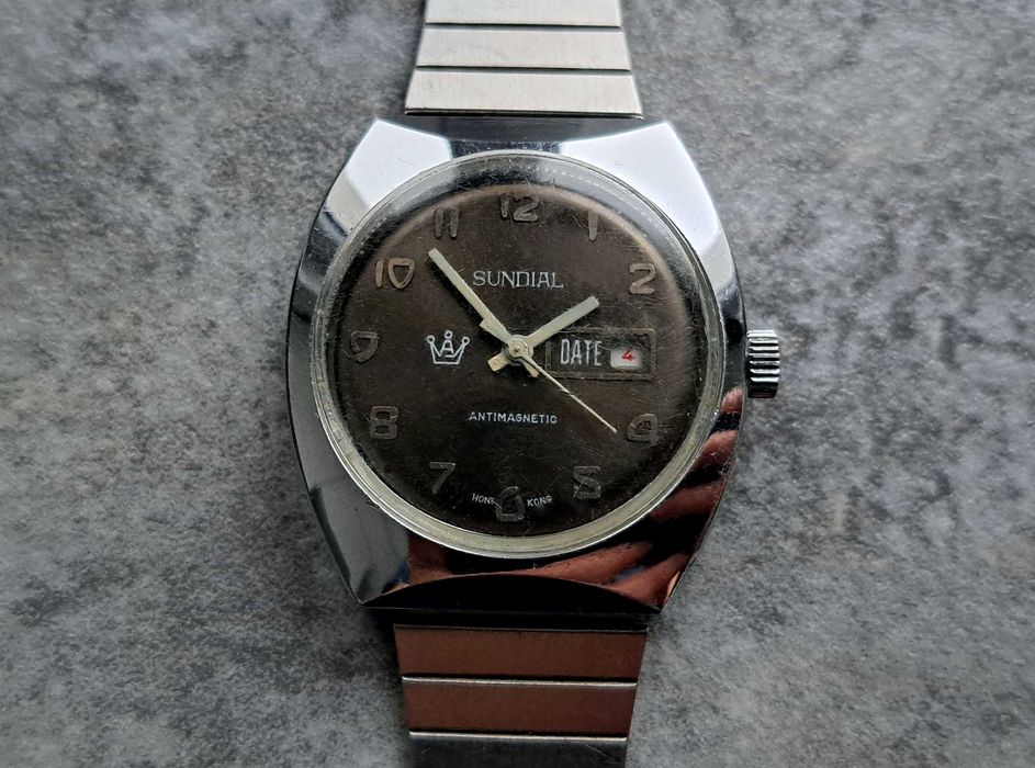 SUNDIAL (Ruhla UMF 24) zegarek vintage Hong-Kong NRD Niemcy