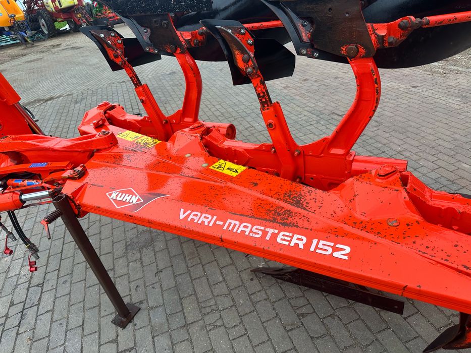 Pług 5 skibowy obrotowy Kuhn Vari Master 152 SUPER STAN 2010r
