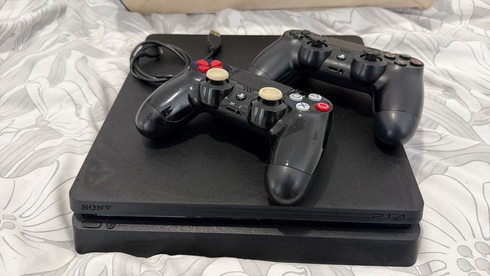 Playstation 4 Slim 1tb