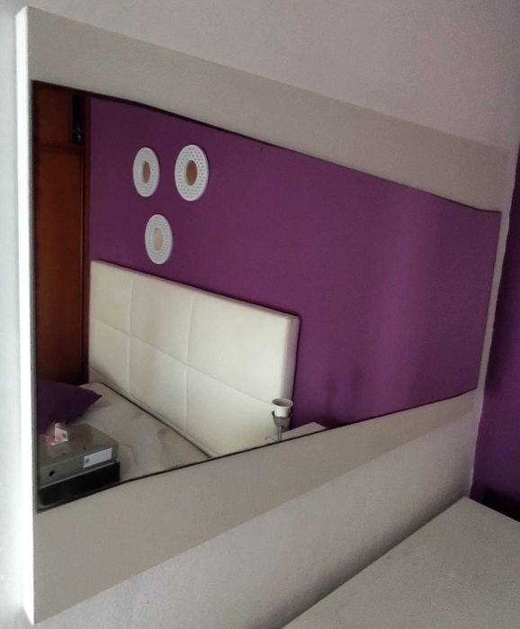 Espelho lacado em branco