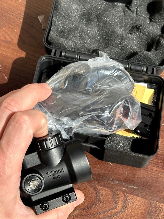 Коллиматор Trijicon MRO на АК