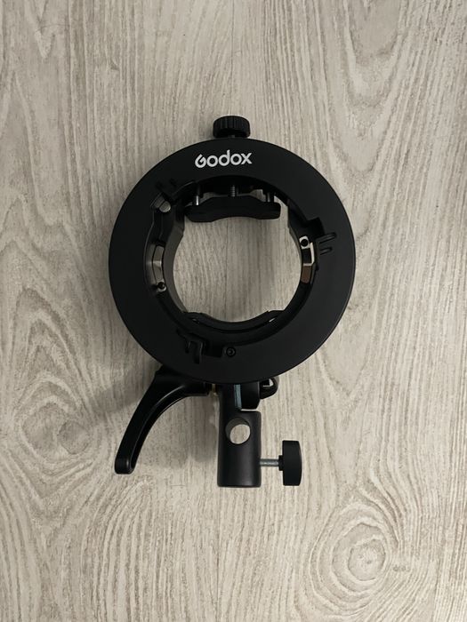 Flash Godox V1 C + Xpro II + Octabox 65’cm + Acessorios