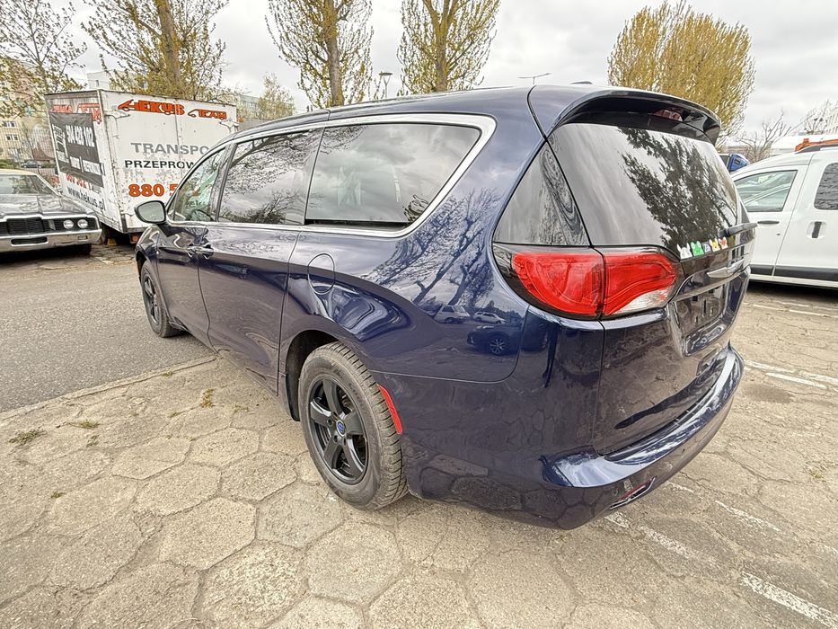 Chrysler Pacifica 3.6 keyless kamera cofania