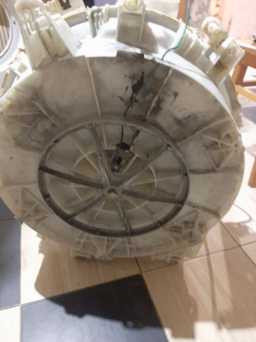 Продам мотор к стиральной машинке индезит и самсунг и барабан