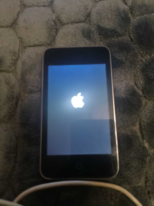 Apple iPod TOUCH A1288 odtwarzacz przenośny audio 32GB radio dotykowy