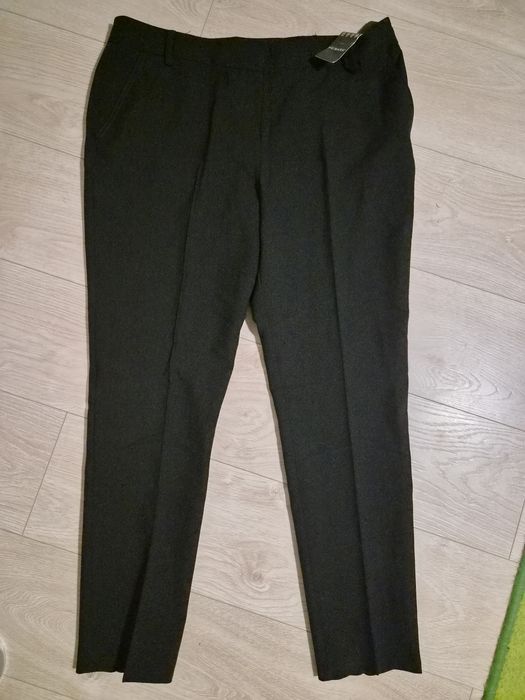Nowe spodnie damskie w kant
