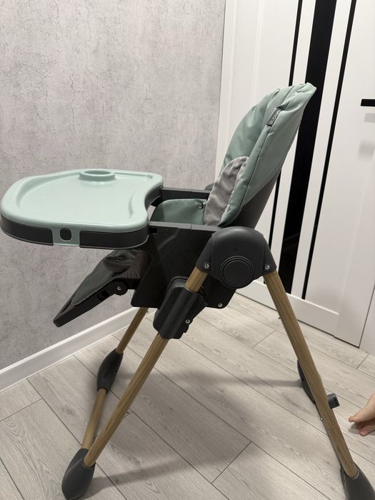 Продам стульчик для кормления