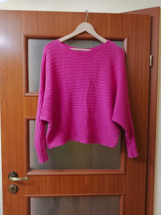 Sweter damski fuksjowy