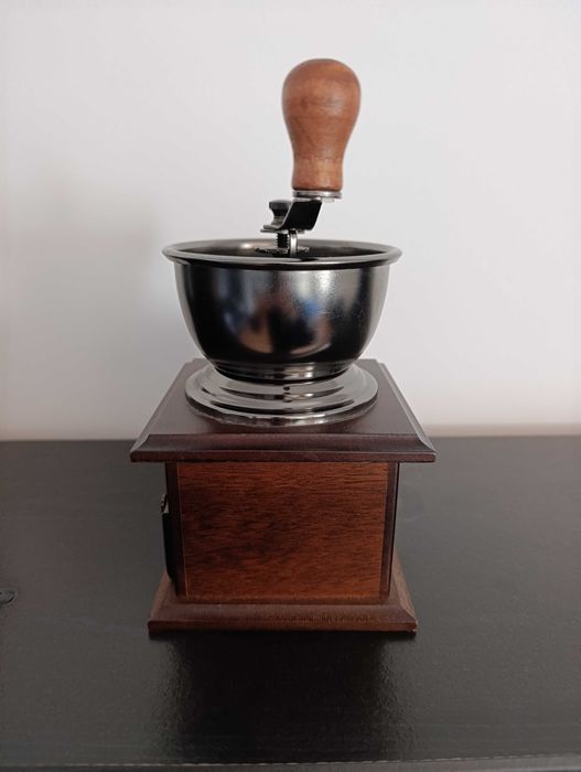 Moinho de Café Vintage (Novo)