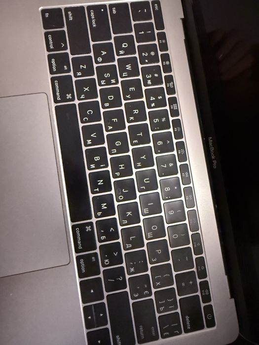 Macbook pro 2016 (один власник, все робоче)
