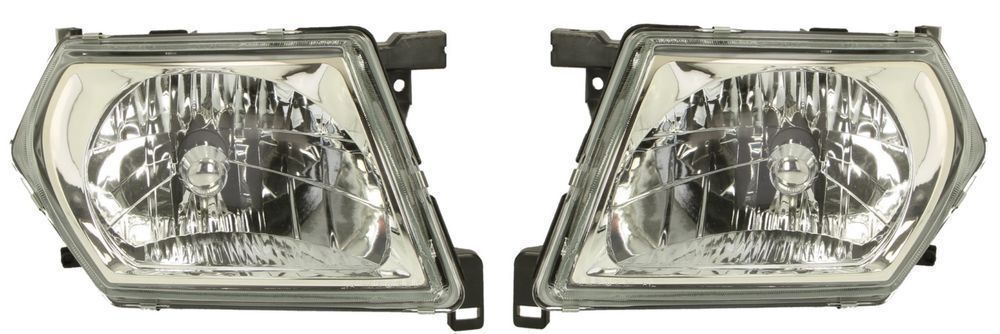 Nissan Patrol Y61 YG61 03-04 Reflektor Przedni Lampa Przednia NOWA