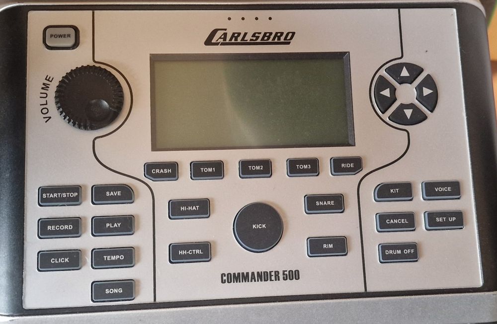 Bateria eletrónica Carlsbro com amplificador