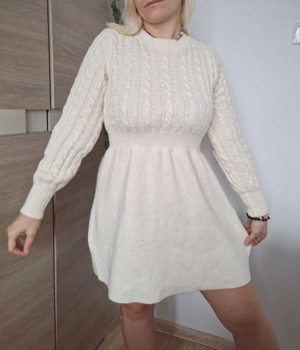 Sukienka sweterkowa ecru L/XL