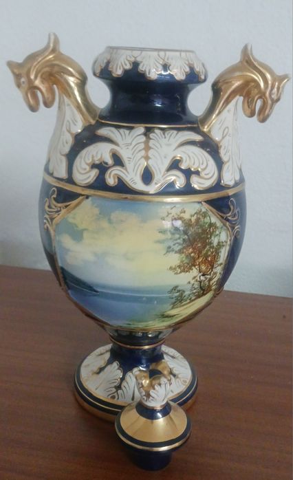 Pote  antigo de Alcobaça com mais de 70 anos