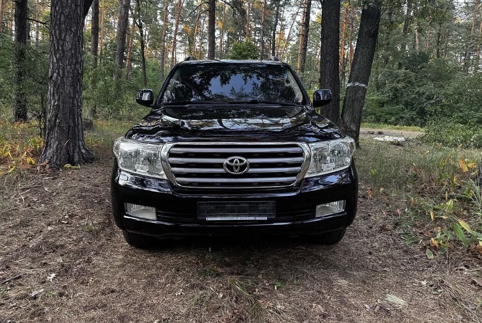 Toyota Land Cruiser 200
