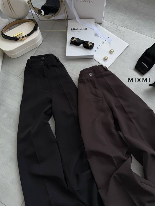 Жіночі брюки класичні