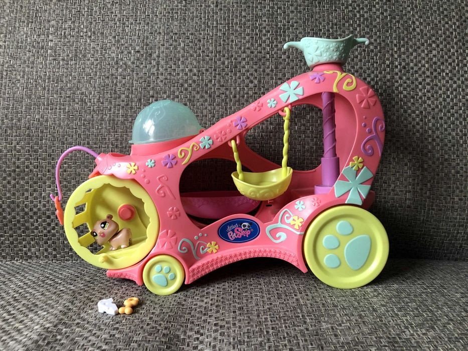 Samochód Littlest Pet Shop + akcesoria i figurka
