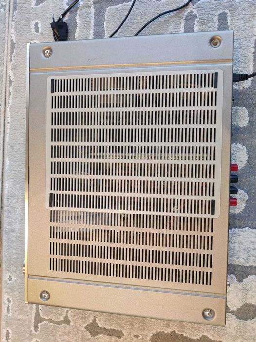 Amplituner Denon DRA-1000