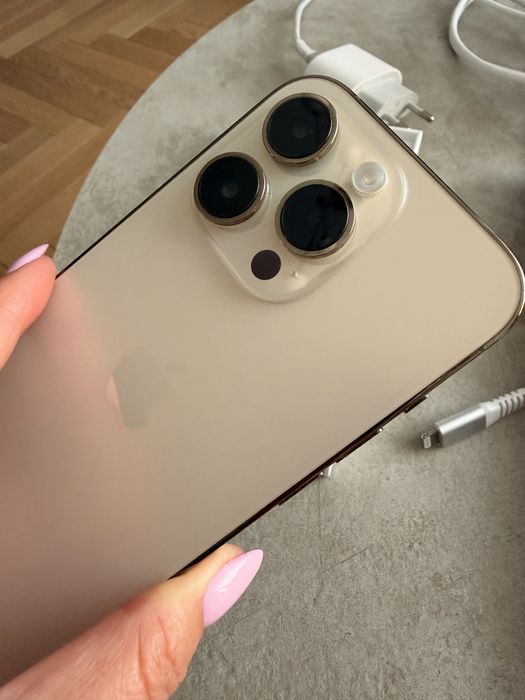 Iphone 14 pro - super stan