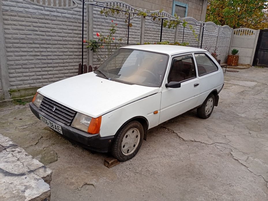 Продам ЗАЗ Таврия на ходу.