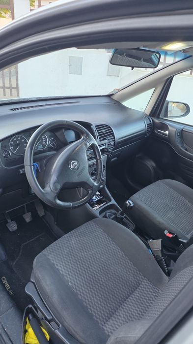 Opel Zafira — fotografia 8