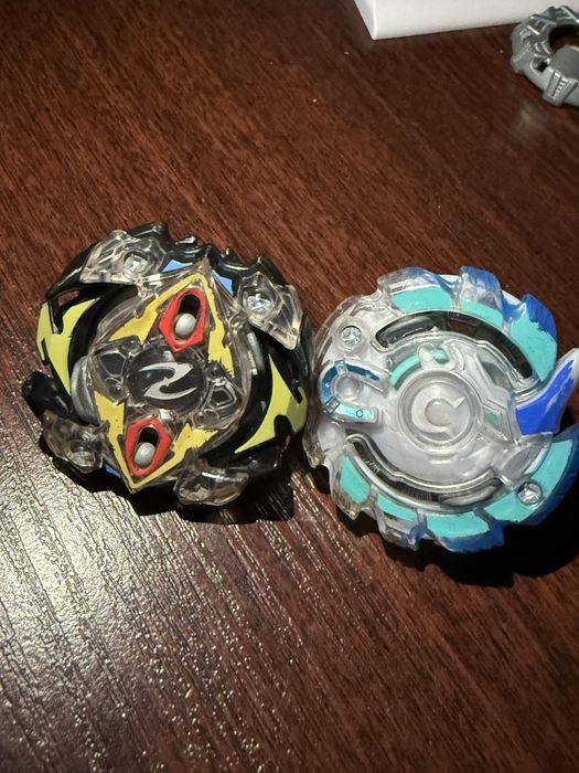 Продам оригінальні бейблейди ! Хасбро