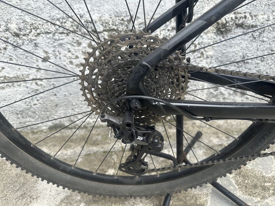 Bicicleta btt cube roda 29