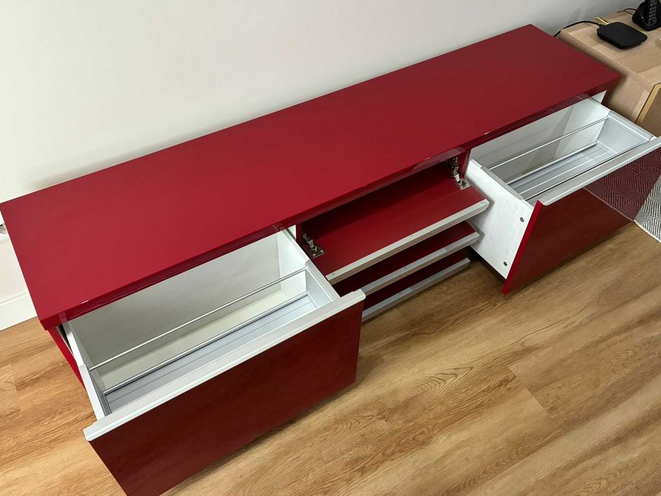Armário consola TV Besta Burs Ikea bom estado